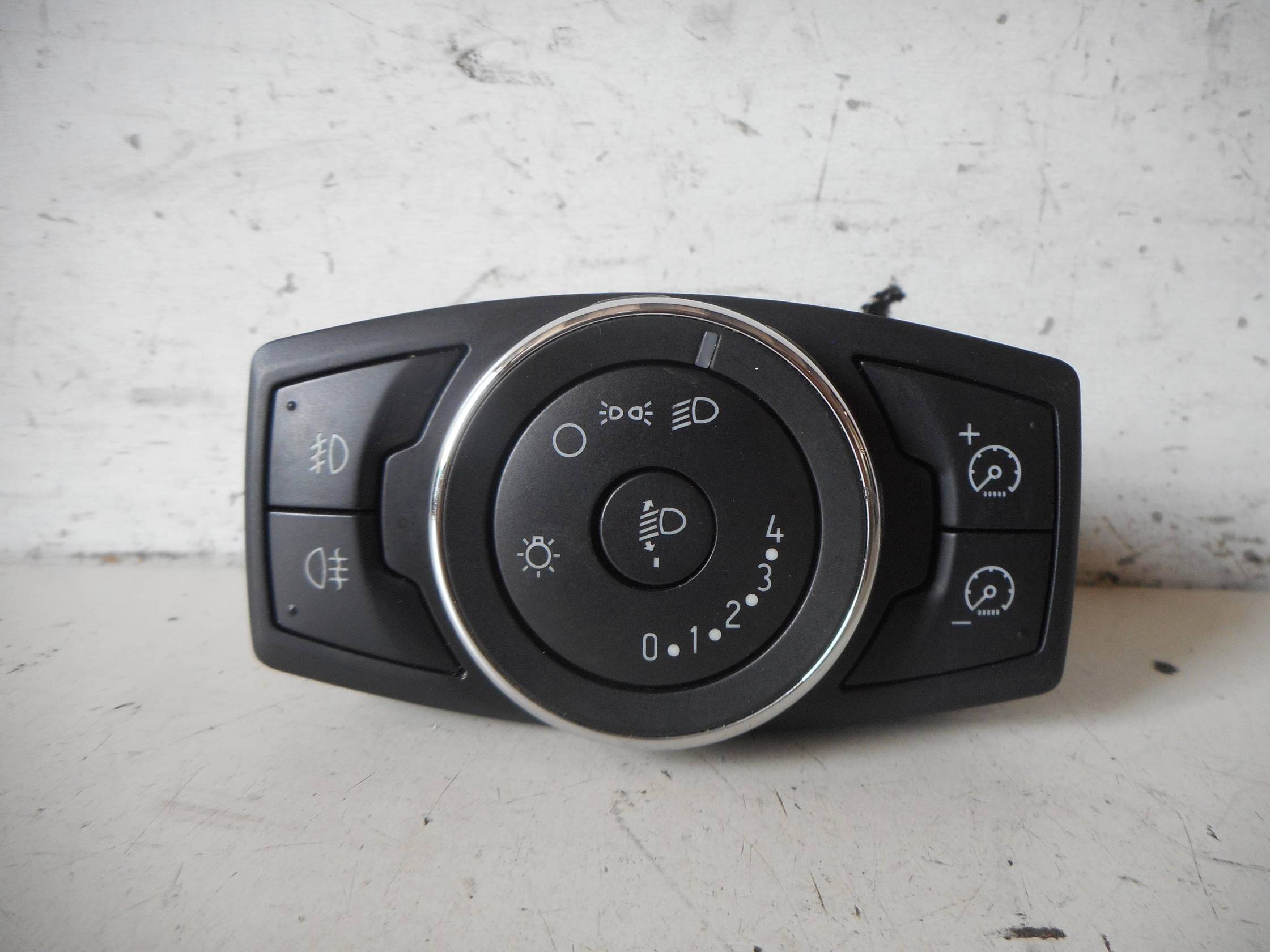 Interruttore blocco comando luci